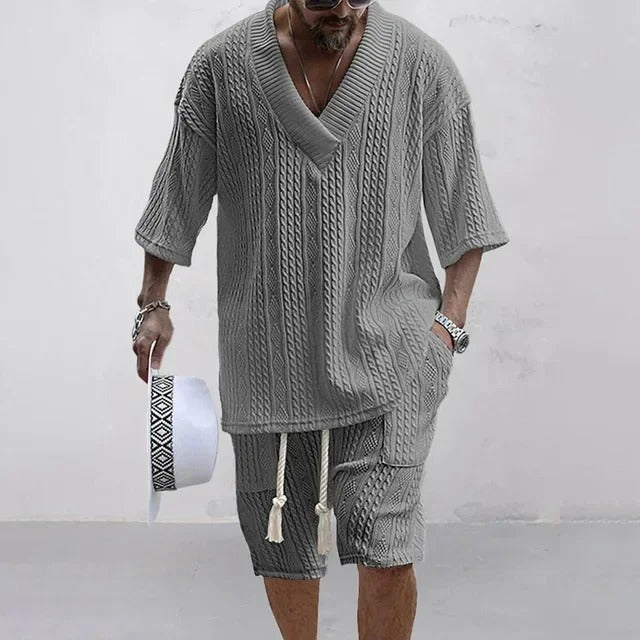 Completo Uomo in Maglia con Scollo a V